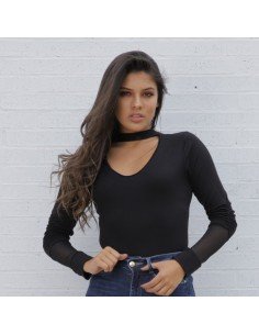 blusa cuello choker