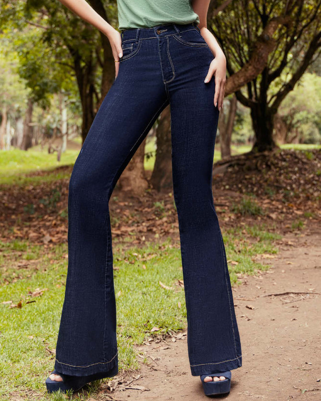 JEANS TIRO ALTO SIN REALCE CON BOLSILLOS BOTA CAMPANA EN DENIM PREMIUM LICRADO