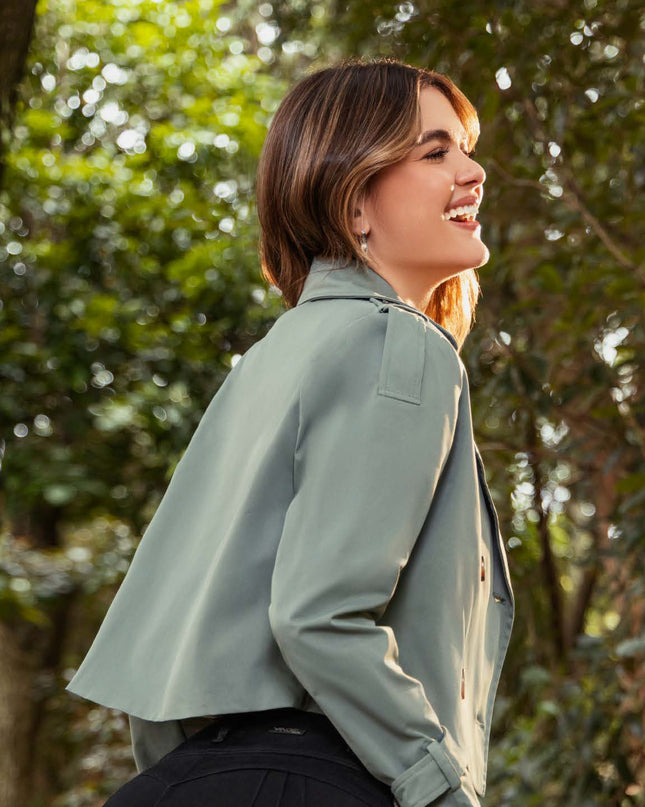 CHAQUETA TRENCH CORTA MANGA LARGA COLO VERDE HOJA SECA