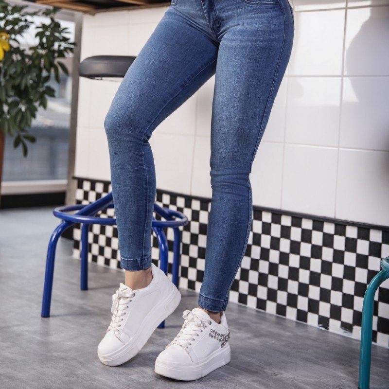 JEAN SKINNY AZUL DIRTY MEDIO